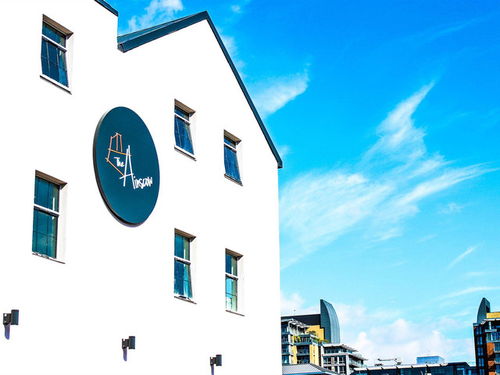 歐洲英國一地12日深度游 vip6人私家小團(tuán),國航直飛,四星級酒店,0自費,白金漢宮,曼聯(lián)主場,溫莎古堡,2人一臺免費wifi 出發(fā) 途牛